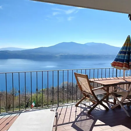 Apartment In Oggebbio With Lake Maggiore Views *