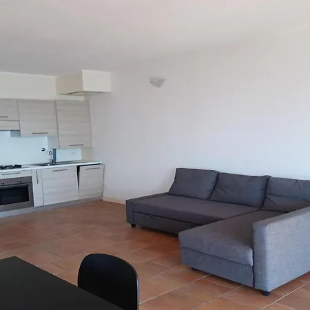 Apartment In Oggebbio With Lake Maggiore Views アパート